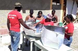 New group learning solar in Jacmel