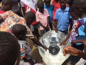 Solar cooker  demo in Hinche