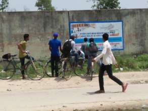 Graffiti viewer in Pokhariya