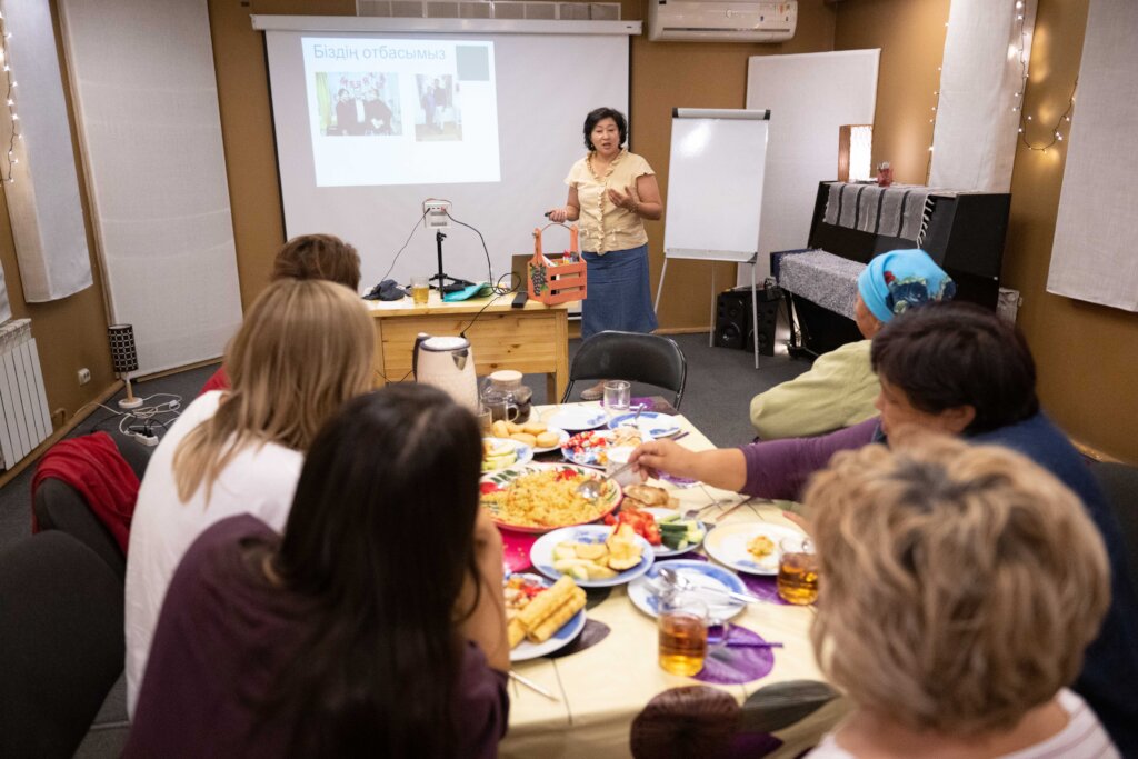 peacemaking lesson at women's empowerment project