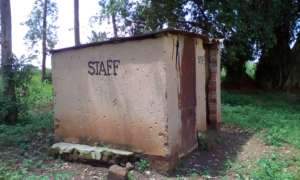 Renovate 44 teachers' laterine