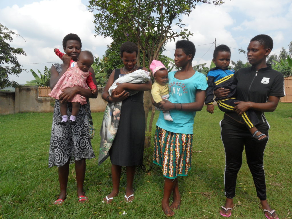 SUPPORT CENTRE MAREMBO REINTEGRATE 6 TEEN MOTHERS