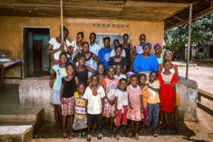 Manu, Mamie and Nancy and their children