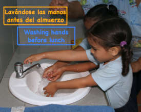 Washing hands / lanvandose las manos