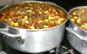 Cooking balanced meal for 400 kids