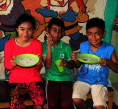 School lunches for flood victims