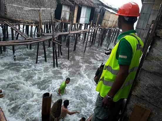 Aid 300 Child Typhoon Survivors in Philippines