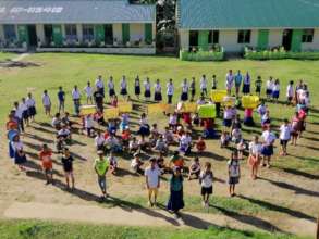 Typhoon survivors create a fond Heart of Thanks