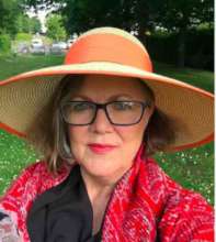 Docey Lewis arrives to work with the team!