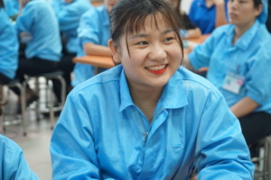 A female worker at a communications session