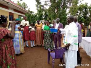 Meeting community to derive data of their interest