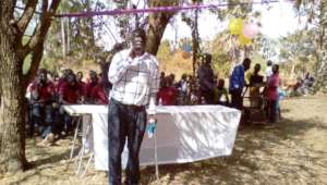 Project Leader delivers the program's massages