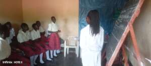 Students and students mothers ask questions