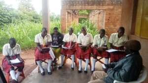 Using students to promote hybrid culture - Music