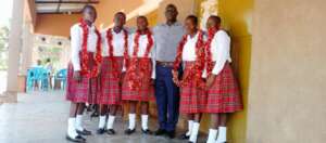 She one of the 5 girls passed out