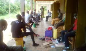 Supplier briefing the beneficiaries & Leaders