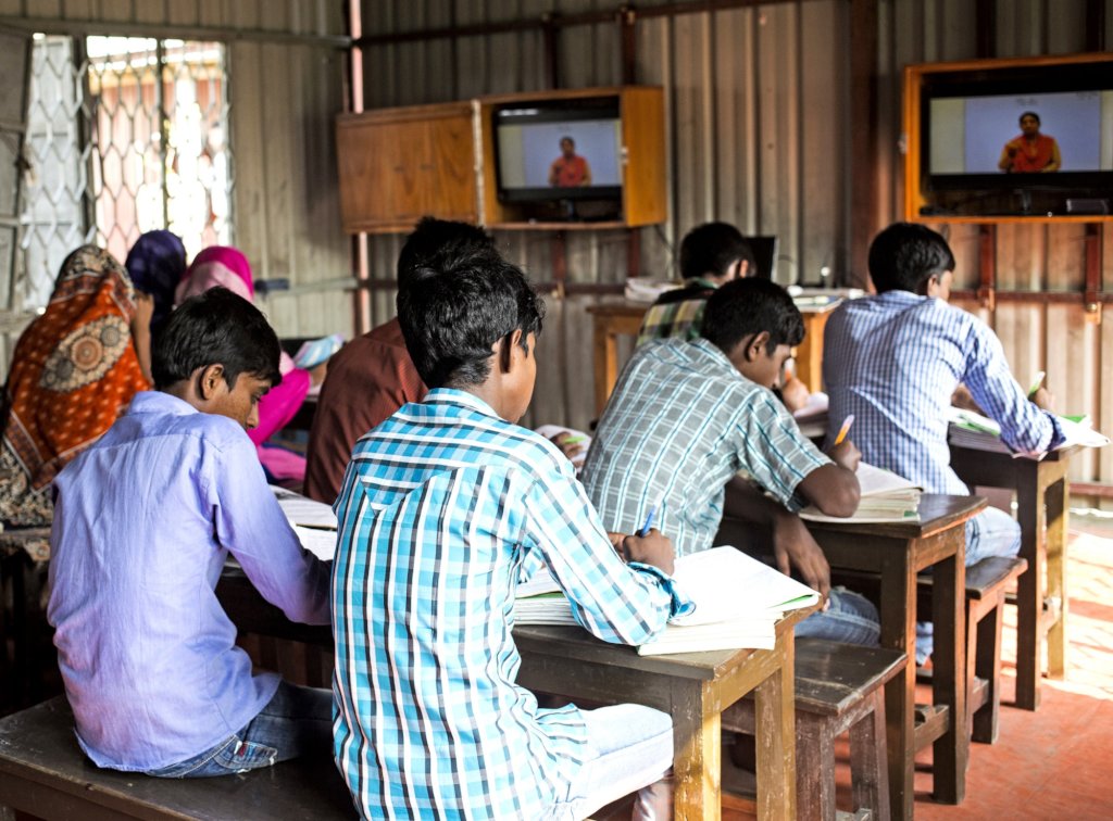 Friendship's ICT-Aided Education for Unreachable