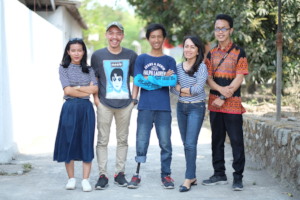 Sulistyo (center) with family, age 20 (2019)