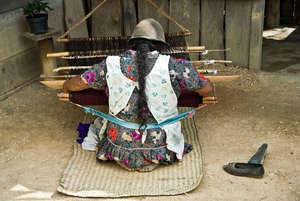 Cover Image "Weaving yarn, Weaving cultures..."