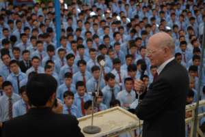 former US ambassador at Marefat High School