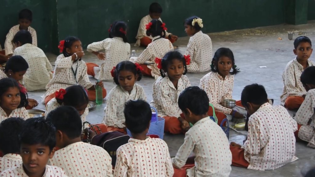 Nutritious Noon Meal for 156 India Rural Students