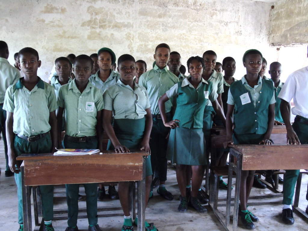 Provide Laboratories to Nigerian rural schools