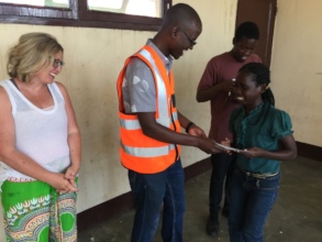 Healing Play Trainee Receiving Her Certificate