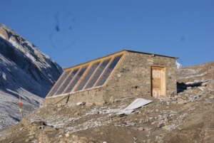 New passive solar classroom