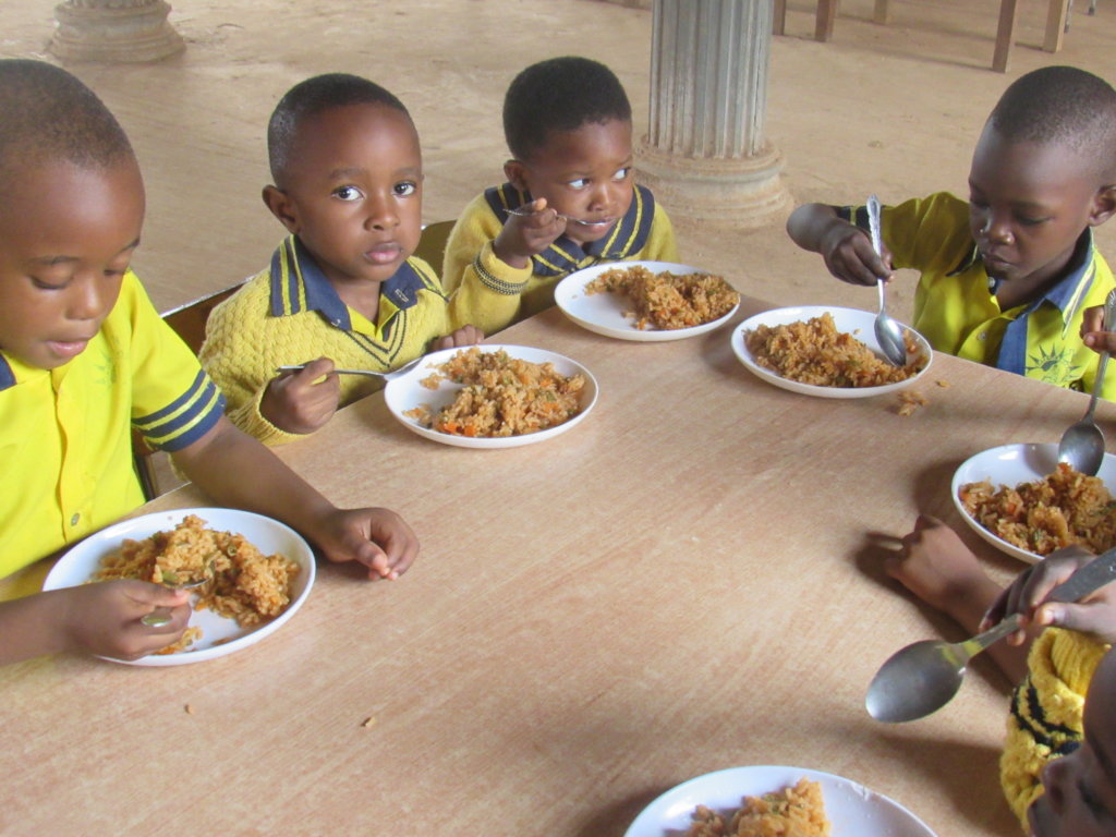 School Meals for 500 Students To Improve Learning