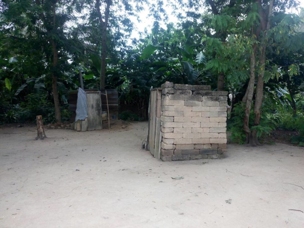 Build 6 toilet facilities for 300 people of Swada