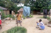 Build 6 toilet facilities for 300 people of Swada