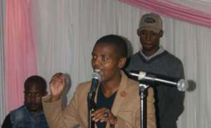 Slam performing her poem