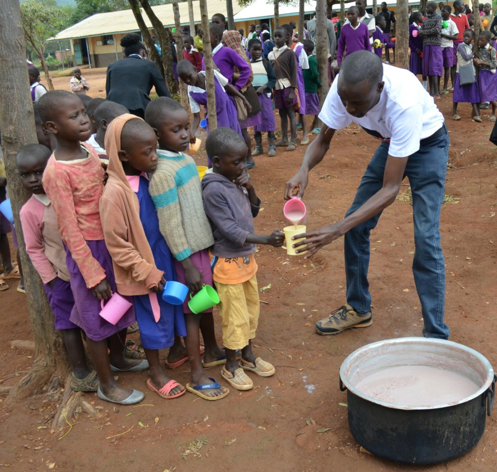 Feed 1,530 Kenyan School Children with Porridge