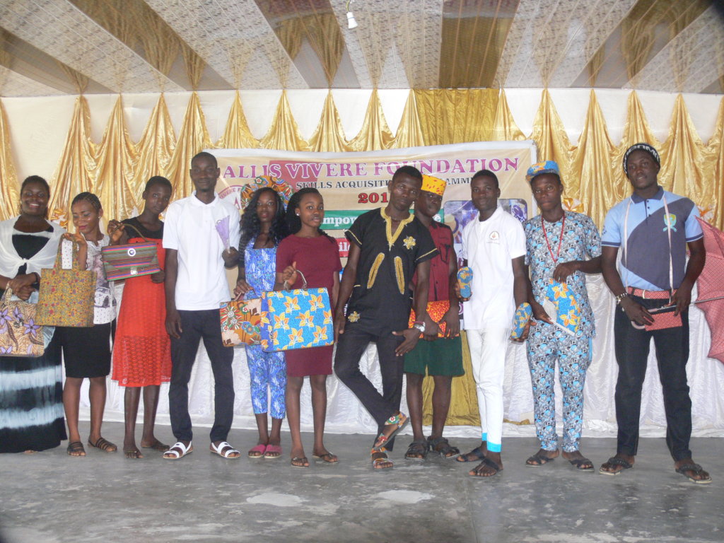 TRAIN 200 NIGERIAN YOUTHS TO BE SELF-RELIANT