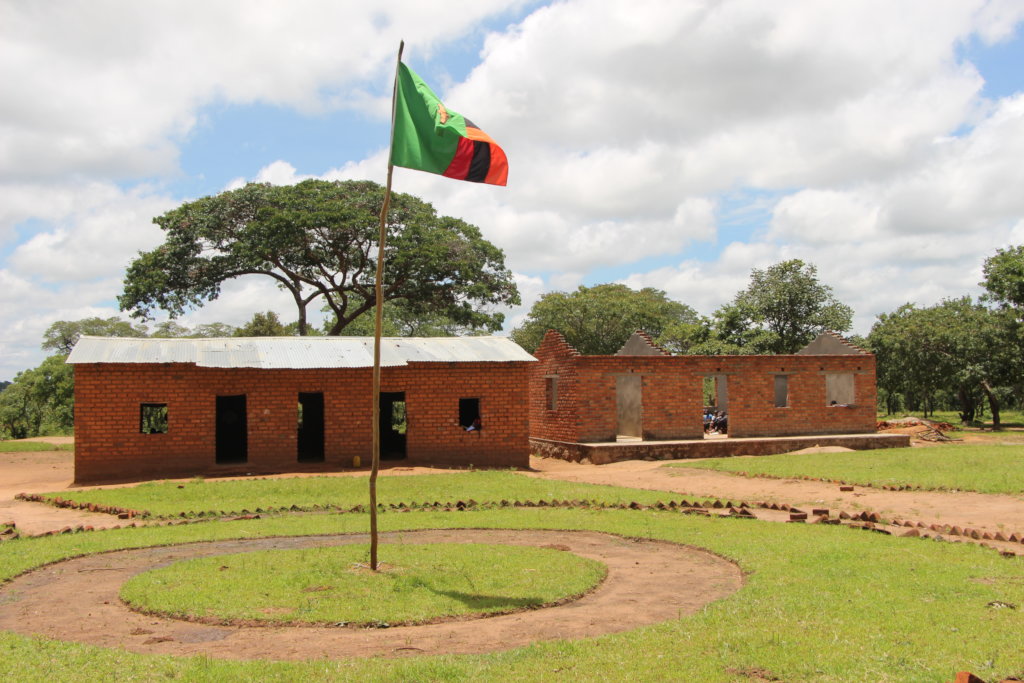 Build 1x4 classroom block for 300 pupils in Zambia