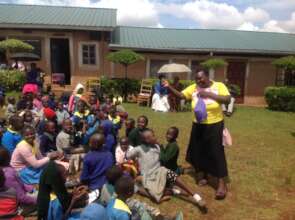 Gladys explaining about girl's hygiene