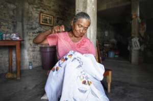 Otomi artisan (farmer, midwife & spiritual guide)