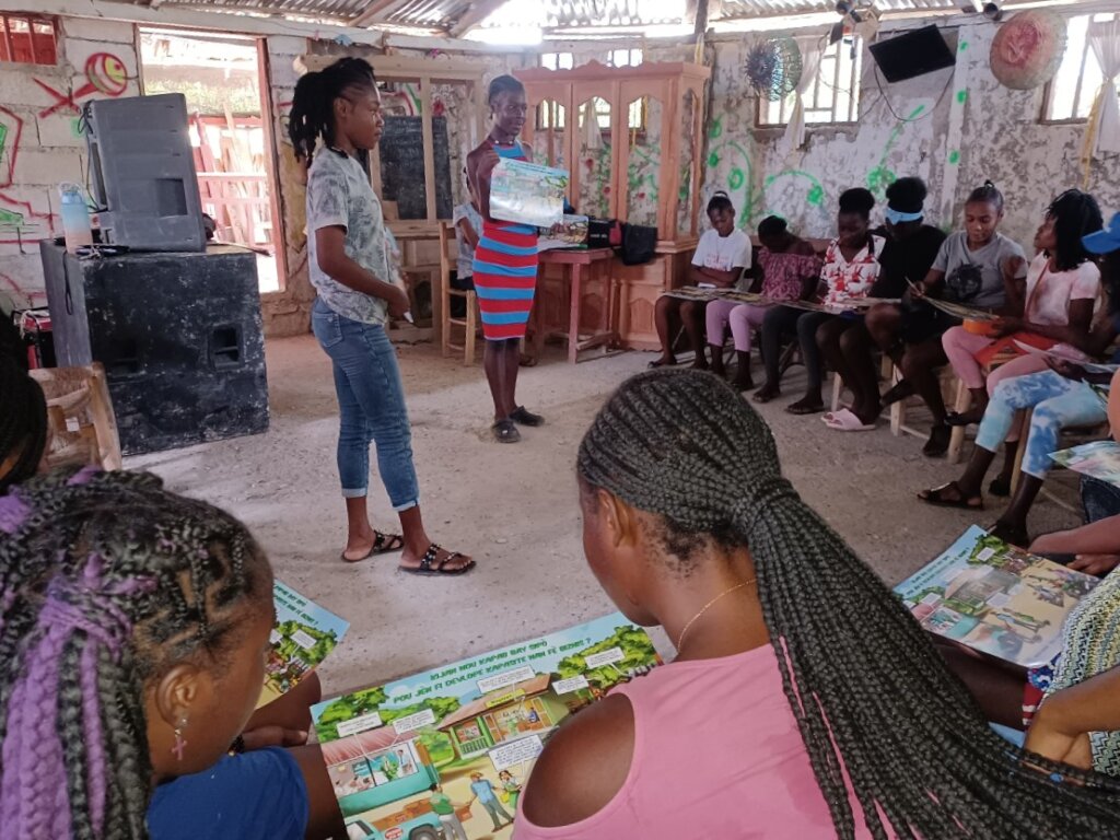 A Girls' Club economic empowerment training.