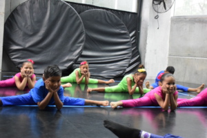 Kids at a contemporary dance class.
