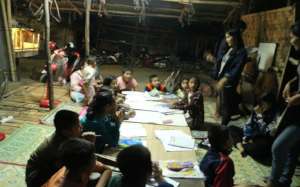 Thel Thel teaching Burmese at refugee camp