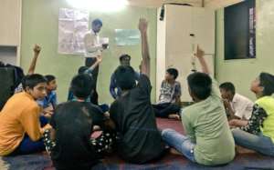 AfE programme session in Kashewadi community, Pune