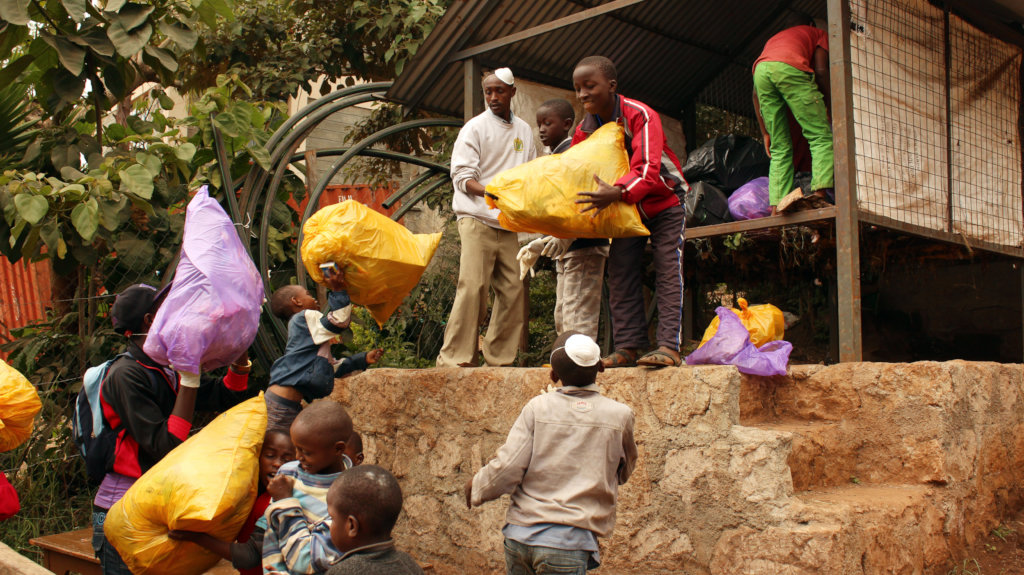 Build a Cooker for Pirates Youth Group, Mathare,KE