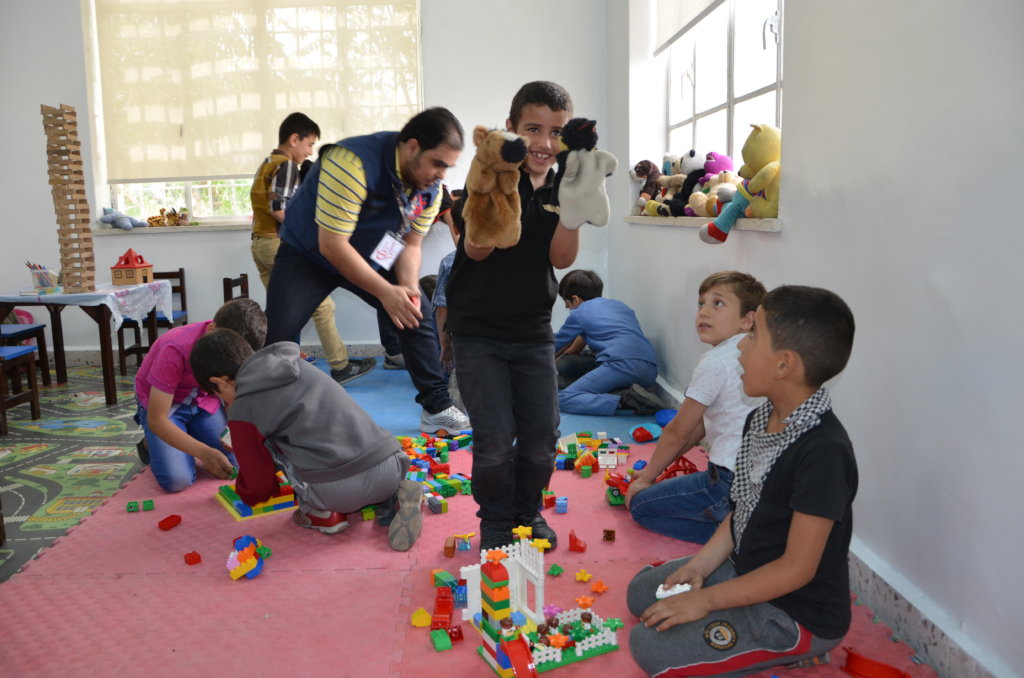 Give Syrian Children Hope for The Future