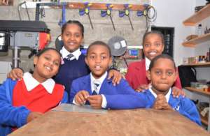 Nairobi schoolchildren visit our workshop