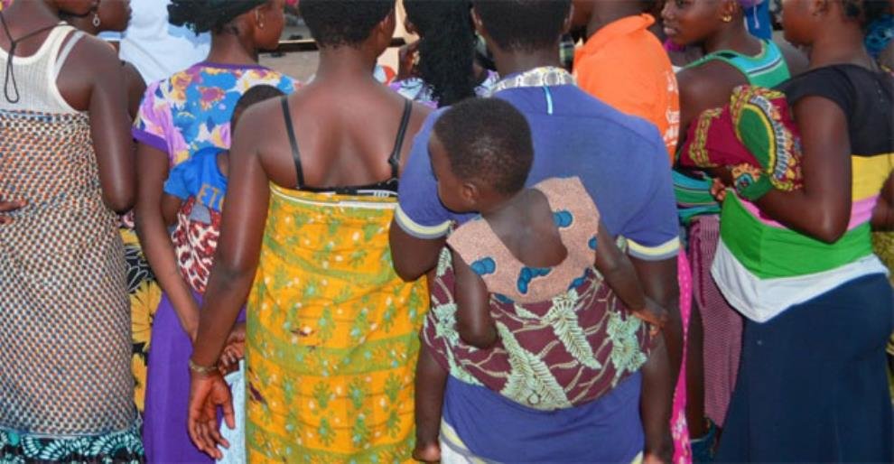 End the Starvation of 100 Teenage Mothers & babies