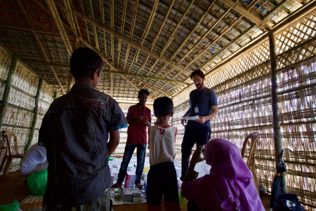 Information in the right language for the Rohingya