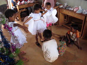 Angels in a school play