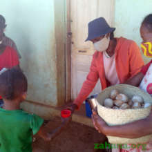 Mofo Gasy at the school