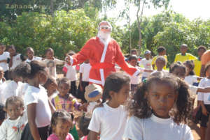 Dancing and celbrating with Santa