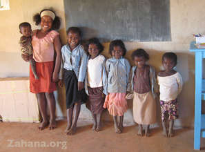 Seven siters in the school of Fiarenana